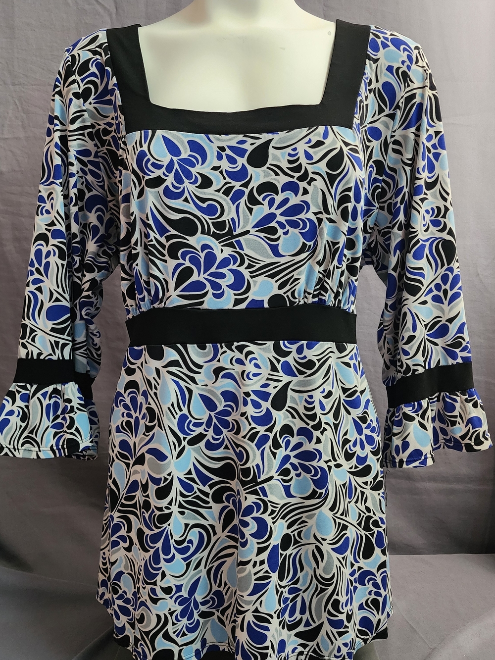 Bay Studio Plus Blue Floral Square-Neck Tunic with Black Trim